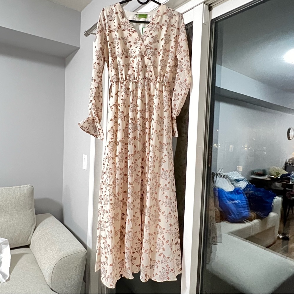New with tags, Floral midi/maxi dress, tiered,Medium, printed, tan, brown - Picture 4 of 11